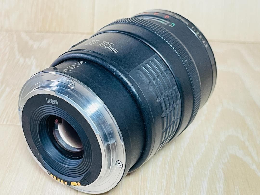 フルサイズ一眼❗Canon EOS 6D本体、EF35-105レンズ　付属品多数
