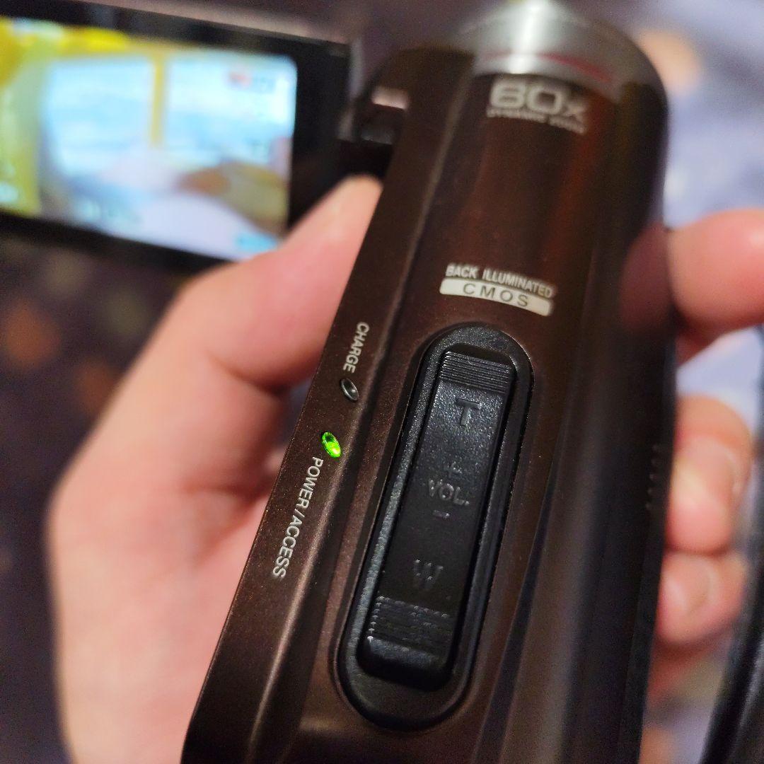 ビデオカメラ JVC Everio GZ-R300