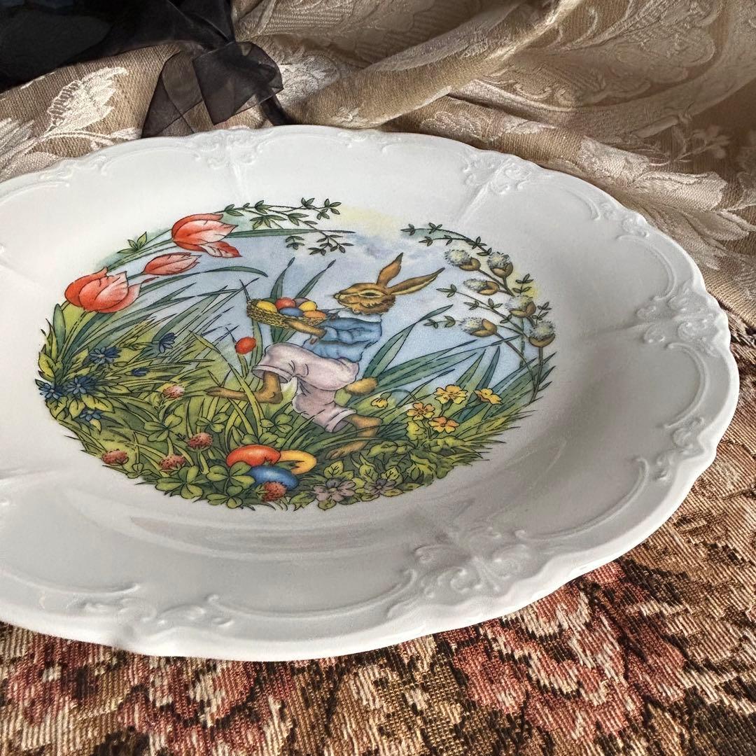 HUTSCHENREUTHER ドイツが彩るイースターバニーと花の祝福プレート