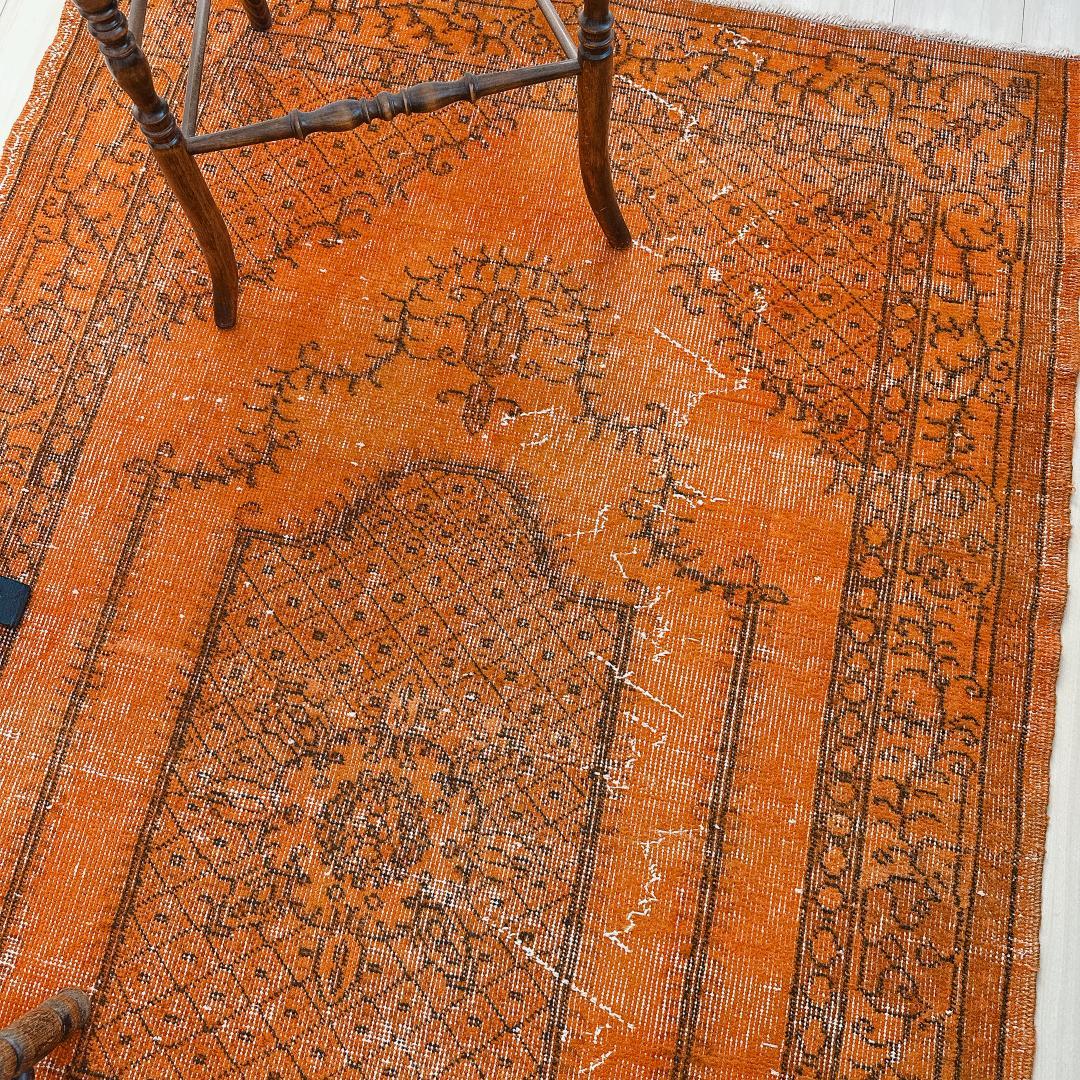 トルコヴィンテージラグ A75 オレンジ オーバーダイラグ
