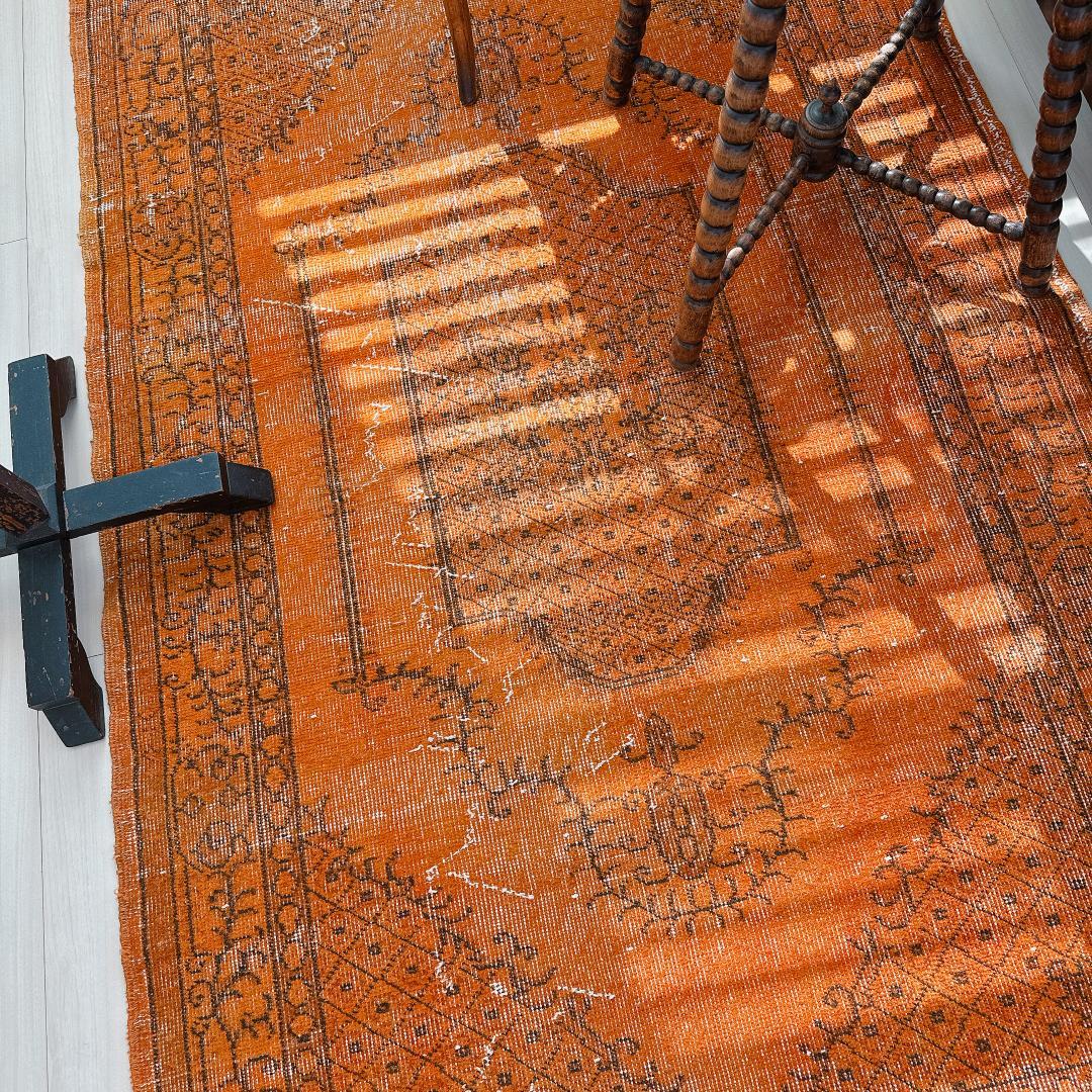 トルコヴィンテージラグ A75 オレンジ オーバーダイラグ