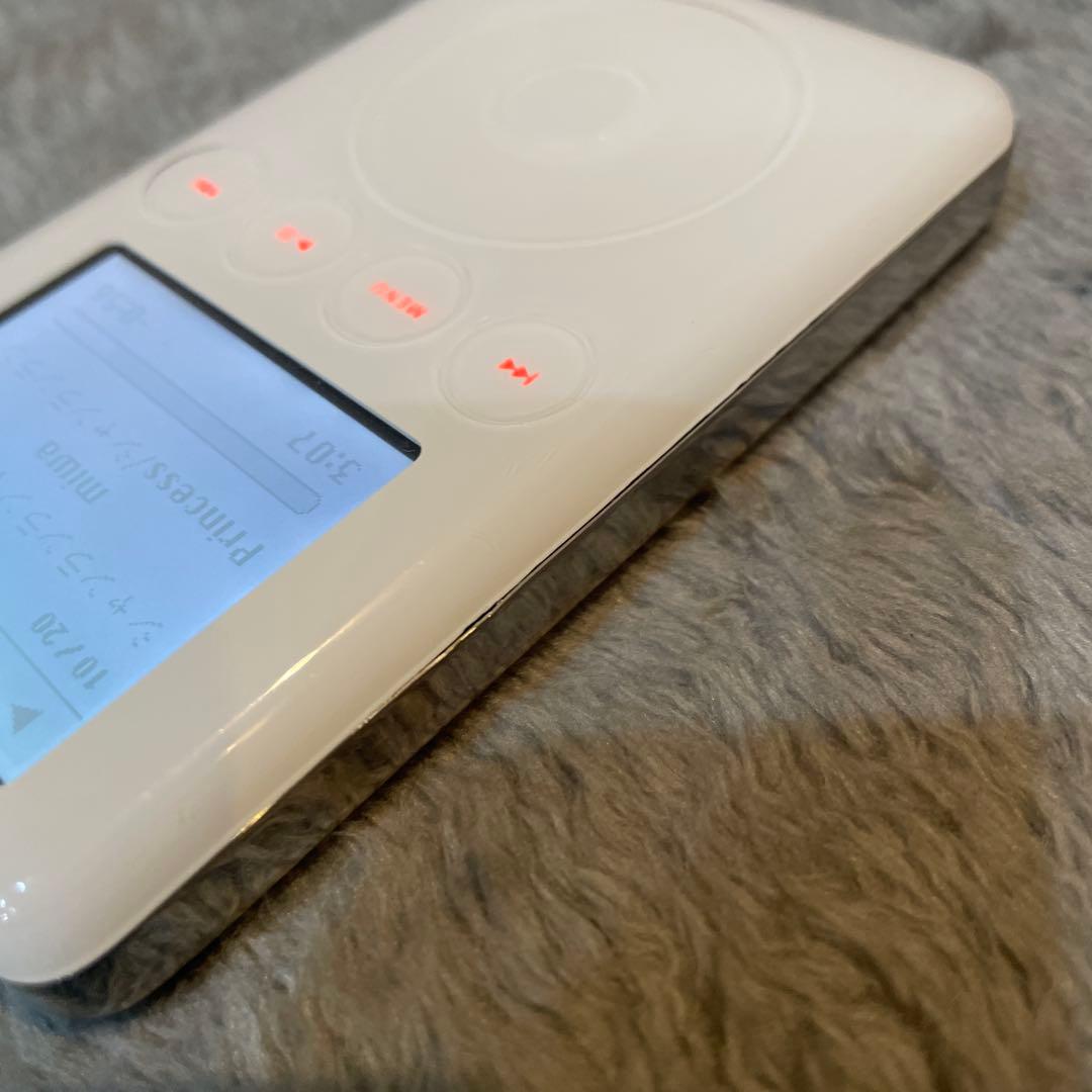 Apple iPod 15GB ホワイト　A1040