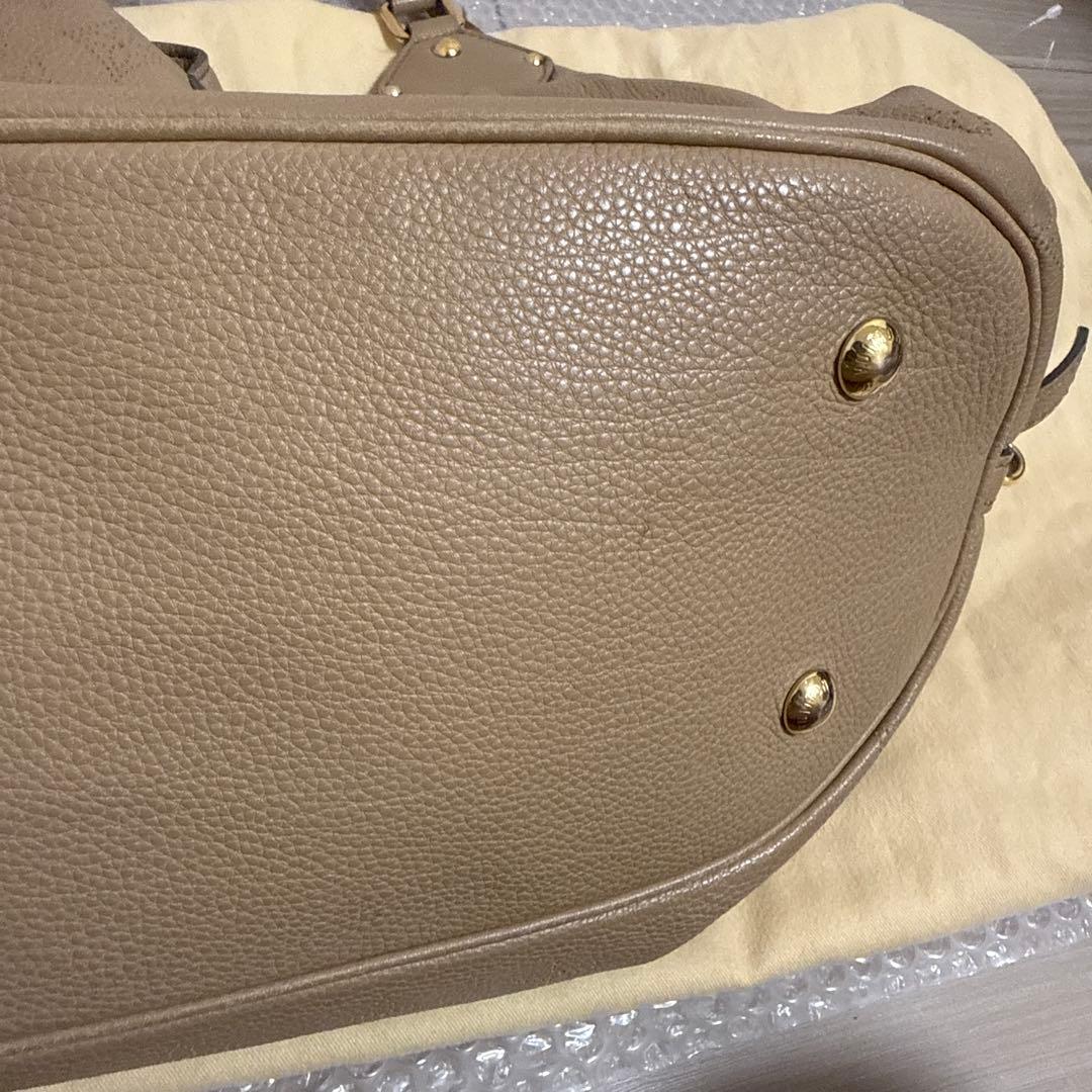 ショルダーバッグ　LOUIS VUITTON マヒナXL