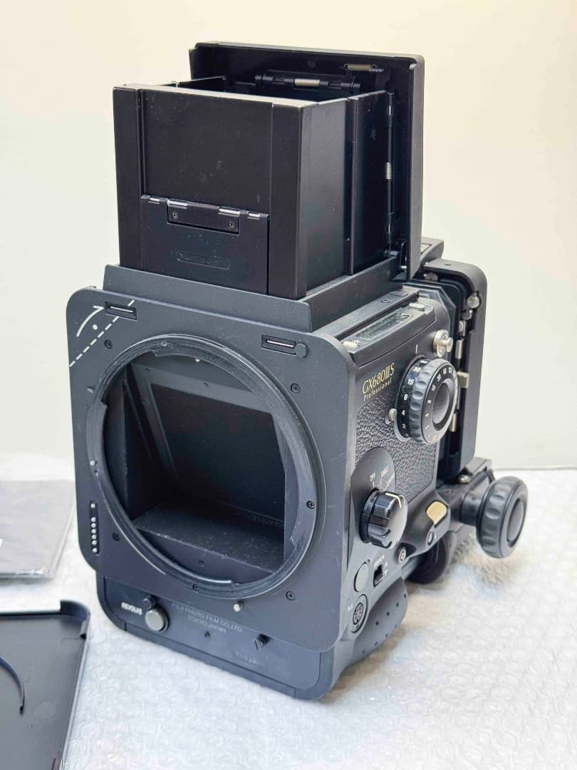 フジフイルム GX680 lll S ボディ フイルムバック付き