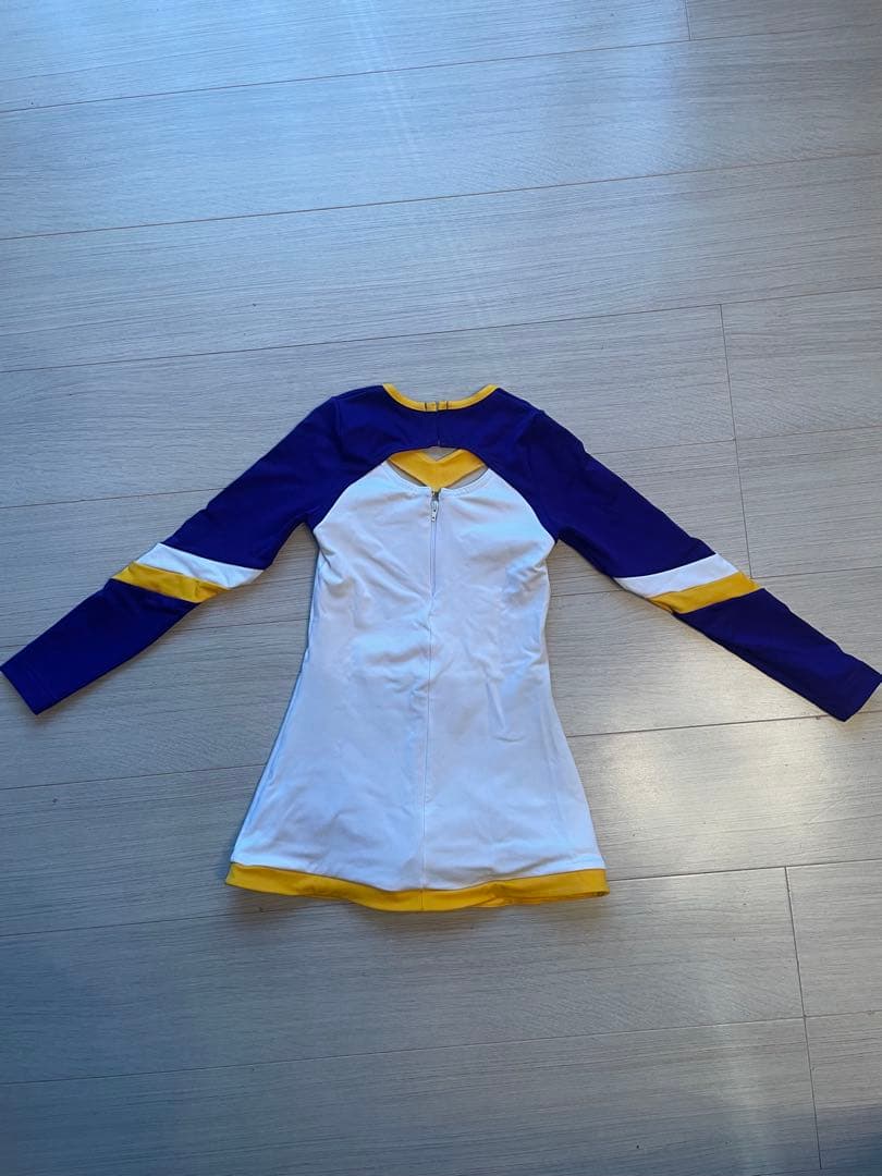 【極美品】チアリーディングウェア YS ユニフォーム　子供用