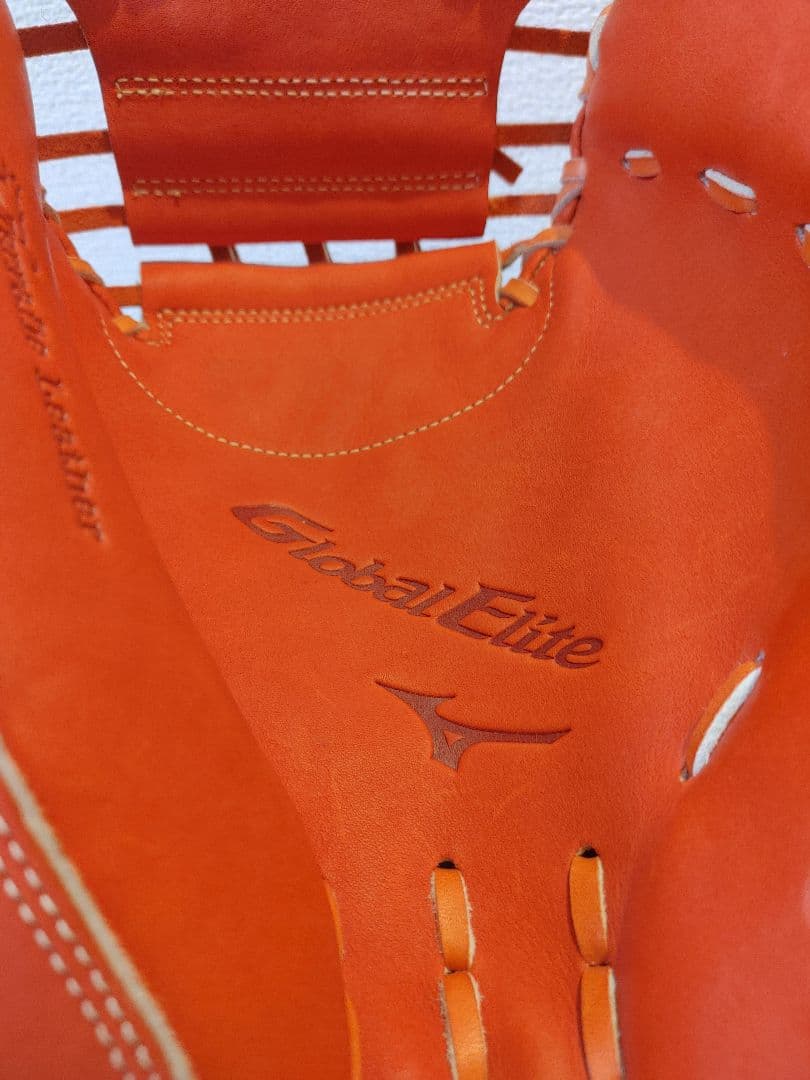 未使用　ミズノ　硬式　グローバルエリート　キャッチャー　スプレンディッドオレンジ