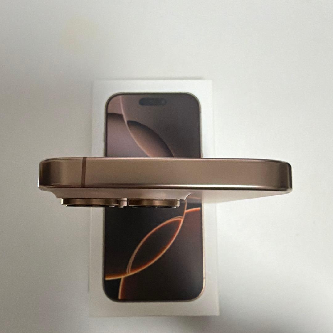 Apple iPhone 16 Pro デザートチタニウム 本体