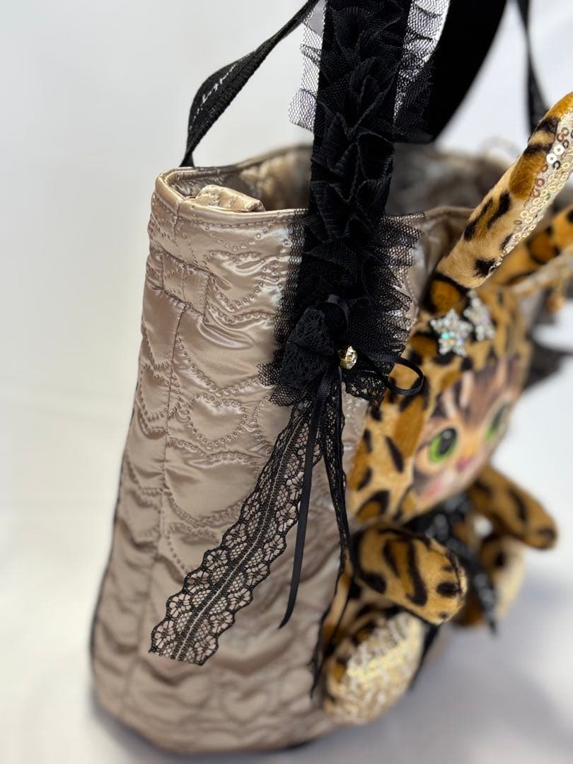 さ*ー様 コヤンイサムチョン　うさちゃん丸底トートバッグ