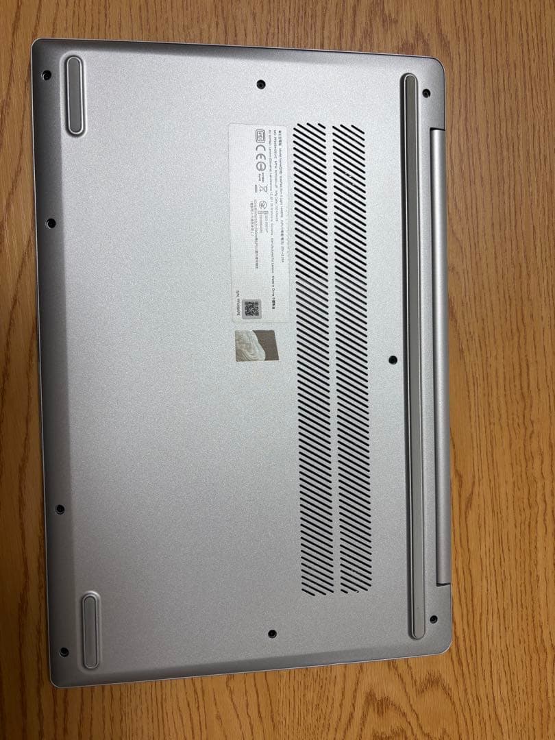 Lenovo ノートPC シルバー 使用感あり