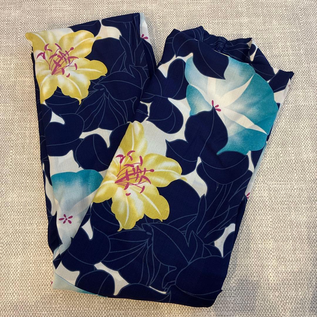 撫松庵　BUSHOUAN 浴衣　百合朝顔　花柄 浴衣 帯おまけ付き