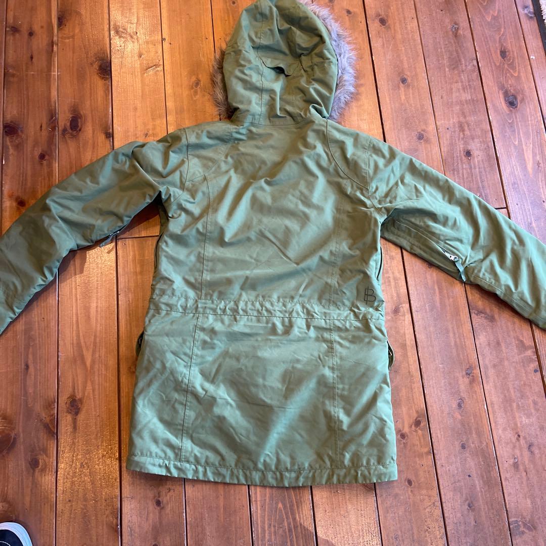 バートンビーバ イ スノーボードジャケット値下げ