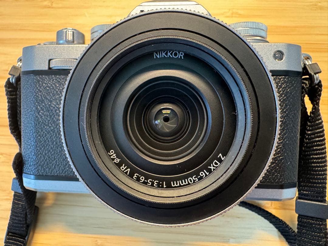 NikonZfcミラーレスカメラ（16-50レンズキット、レンズプロテクション付