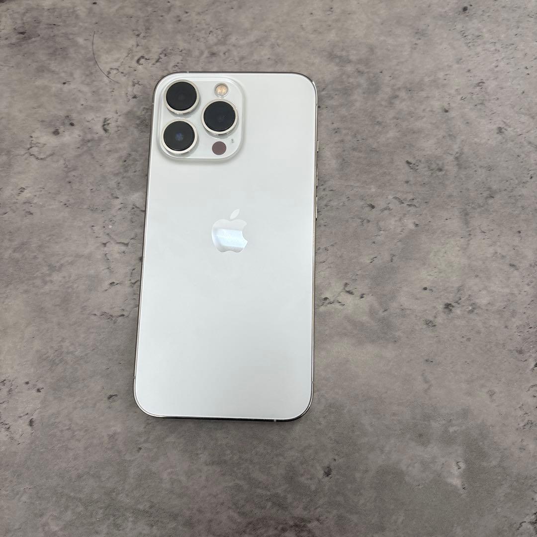 Apple iPhone 13 Pro シルバー 本体　値下げ