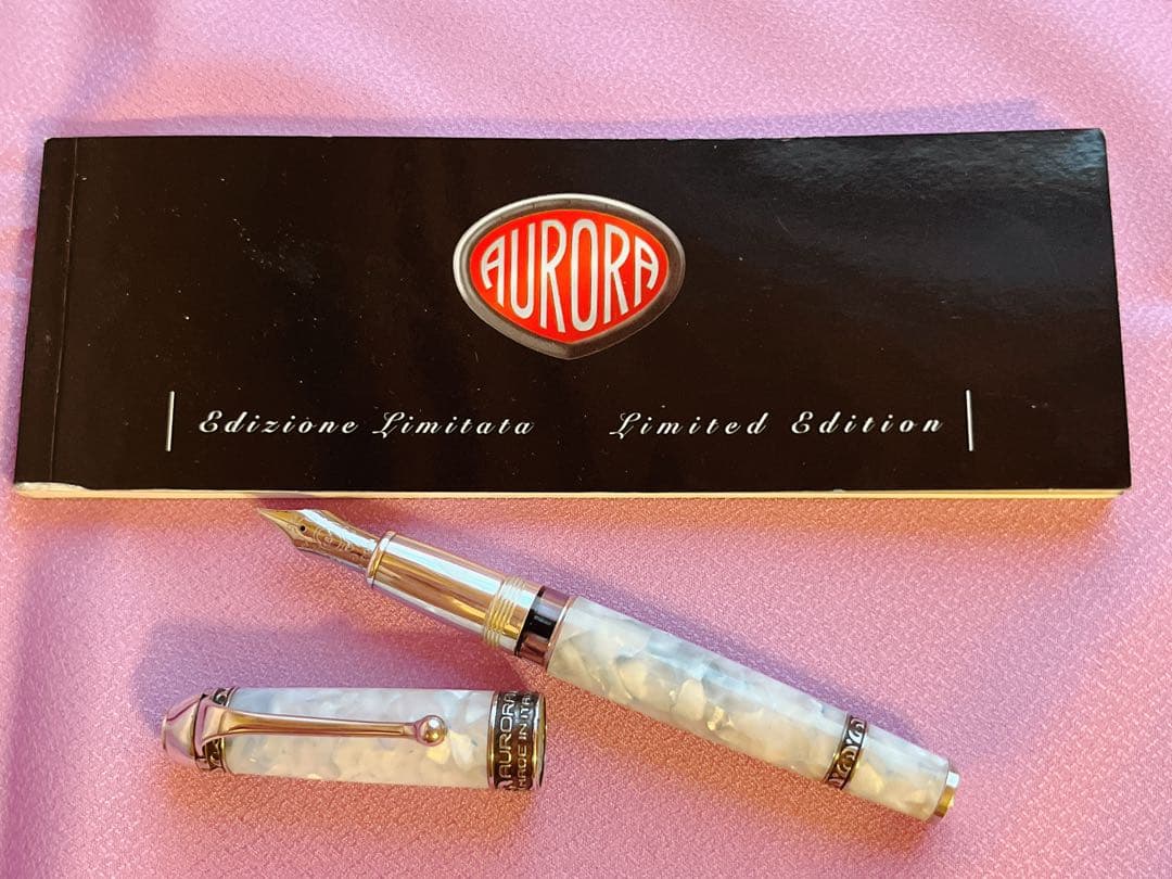 ☆説明確認の上購入してください☆アウロラ 万年筆 オチェアーノ アルティコ F
