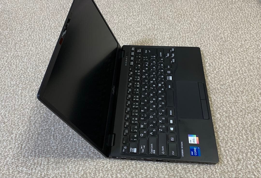 Windowsノート本体 FUJITSU FMV LIFEBOOK UH-X/F3 FMVUXF3B
