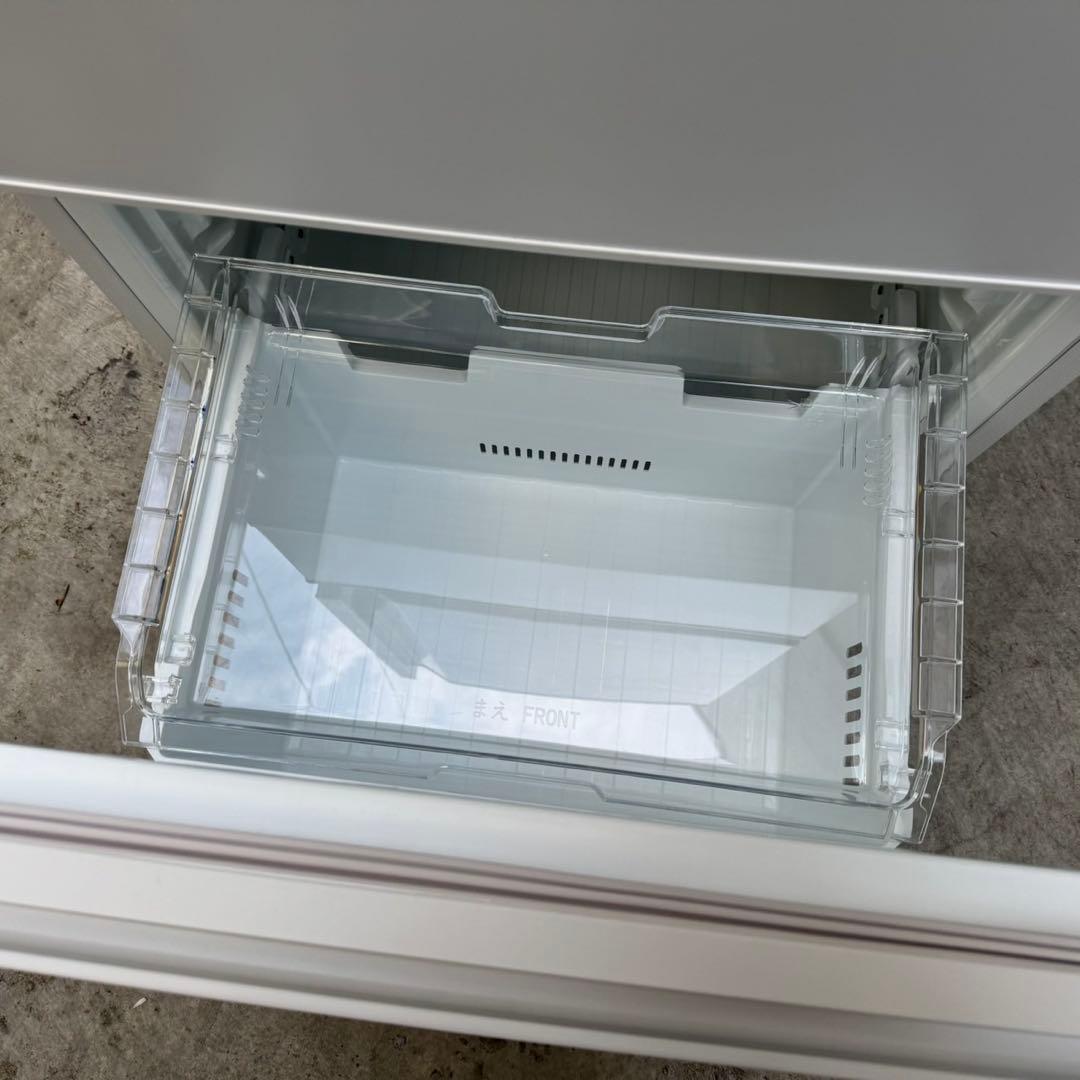 129⭐️2025年製★ほぼ新品★東芝　冷蔵庫　大型　3ドア　自動製氷　356L