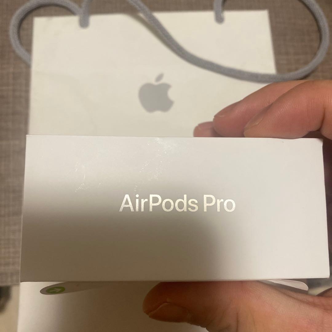 AirPods Pro 3 本体　ラッキー
