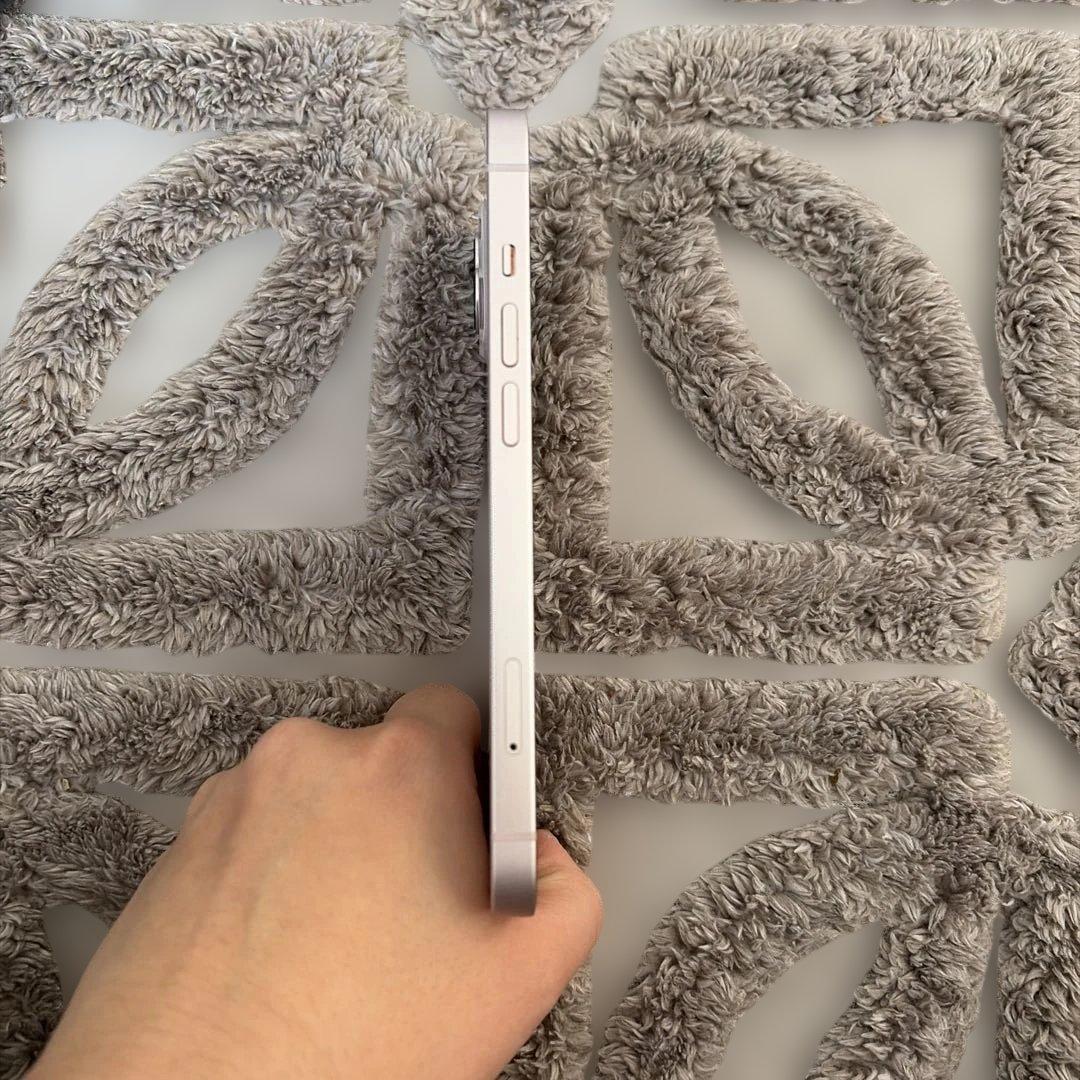 タイムセール！Apple iPhone 13 本体　SIMフリー