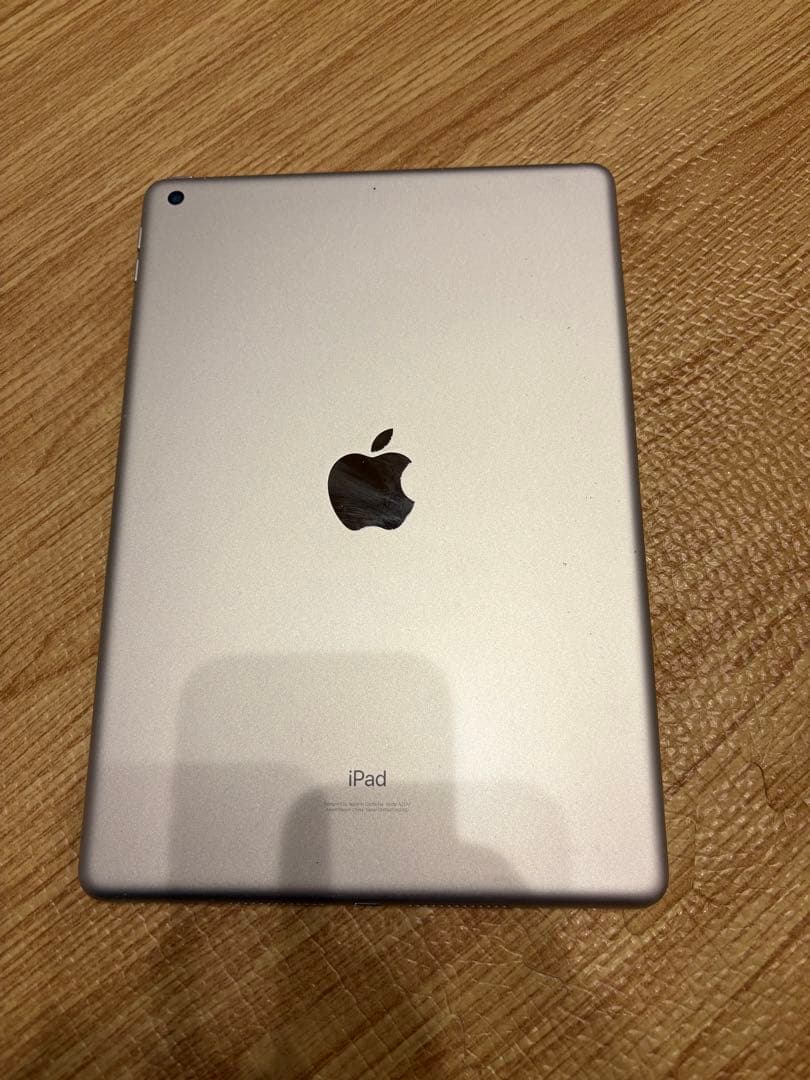 Apple iPad 第8世代　32GB