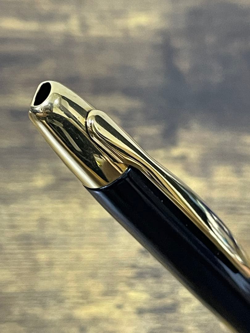 未使用に近い　シール付き　18金　ゴールド　細字　キャップレス　万年筆　備品付き