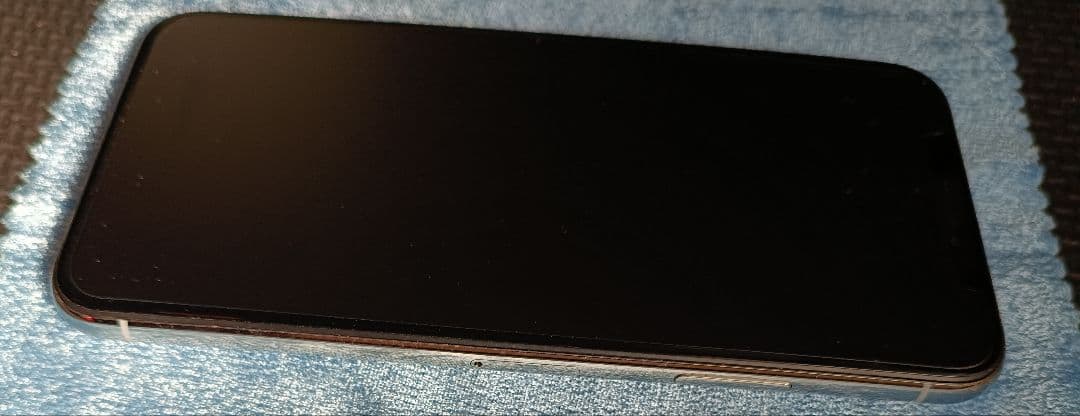 Apple iPhone XS 64GB 本体