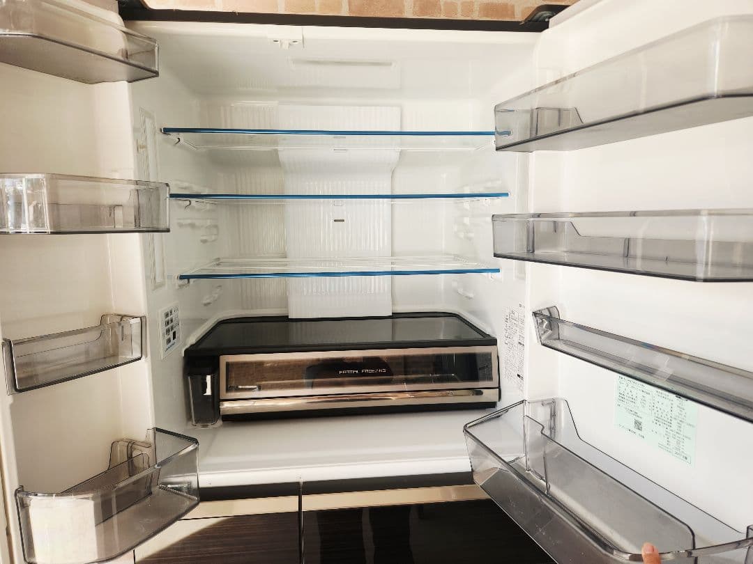 本日値下げ中Panasonic冷蔵庫６６５㍑NR-F673WPV-T２０１７年