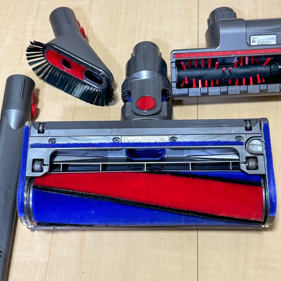 dyson ダイソン V7 fluffy SV11　スタンド付き