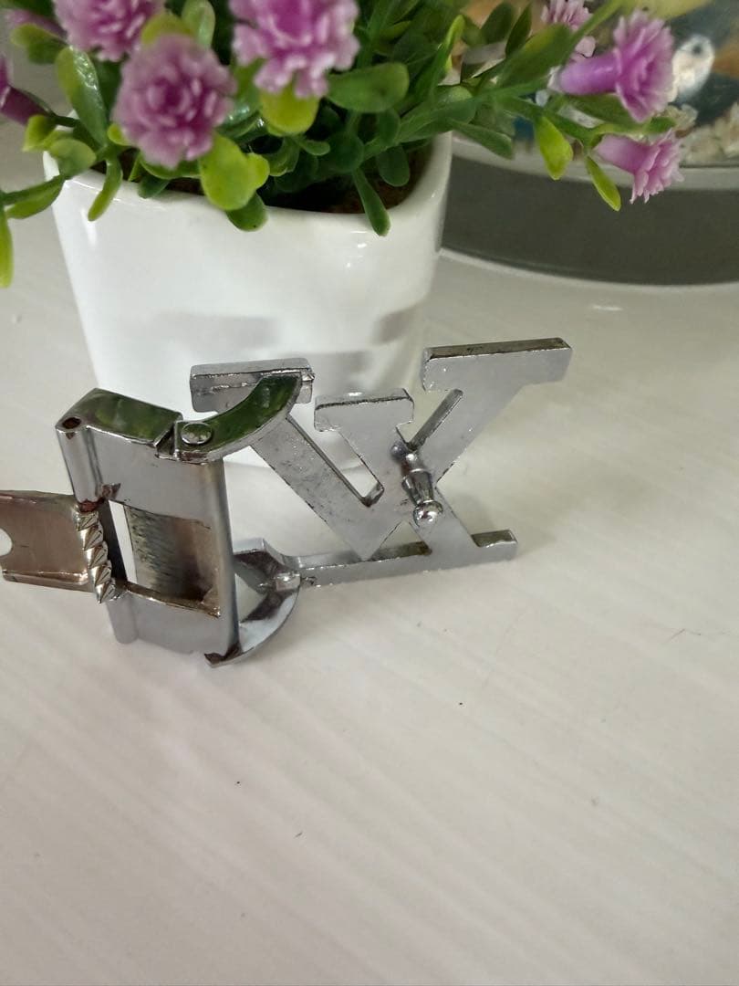 大和ページ【他人購入不可】 LVロゴ シルバー金具