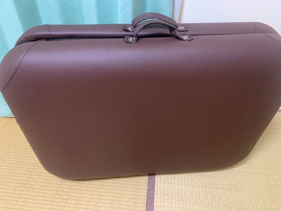 BEAUTY GARAGE 折りたたみ施術ベッド