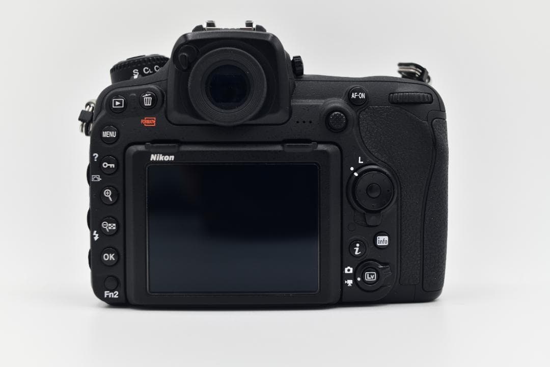 Nikon デジタルカメラ一眼カメラD500・レンズセット