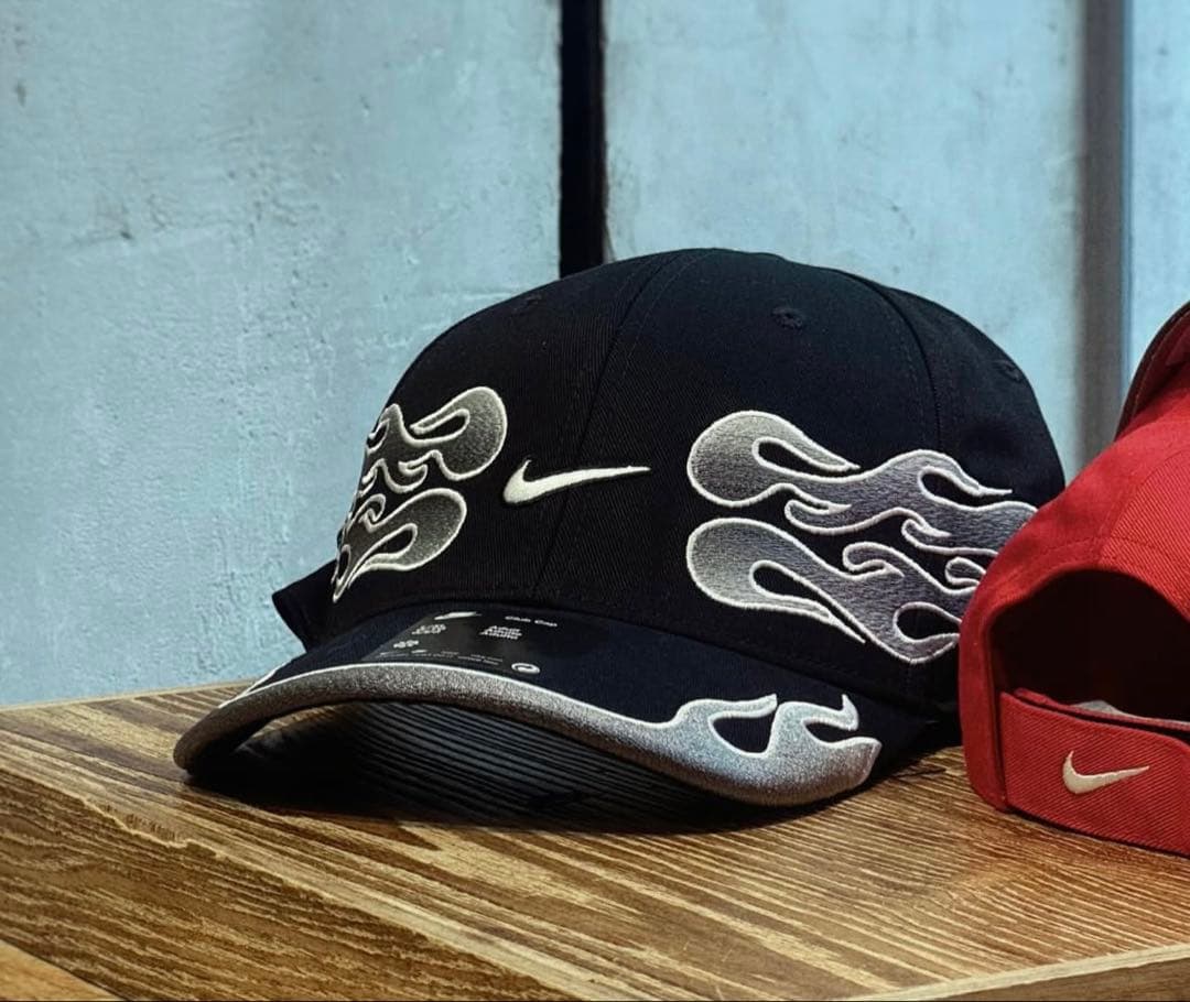 国内未発売☆NIKEフレイムクラブキャップ黒L/XLタグ付新品未開封品⭐︎ナイキ