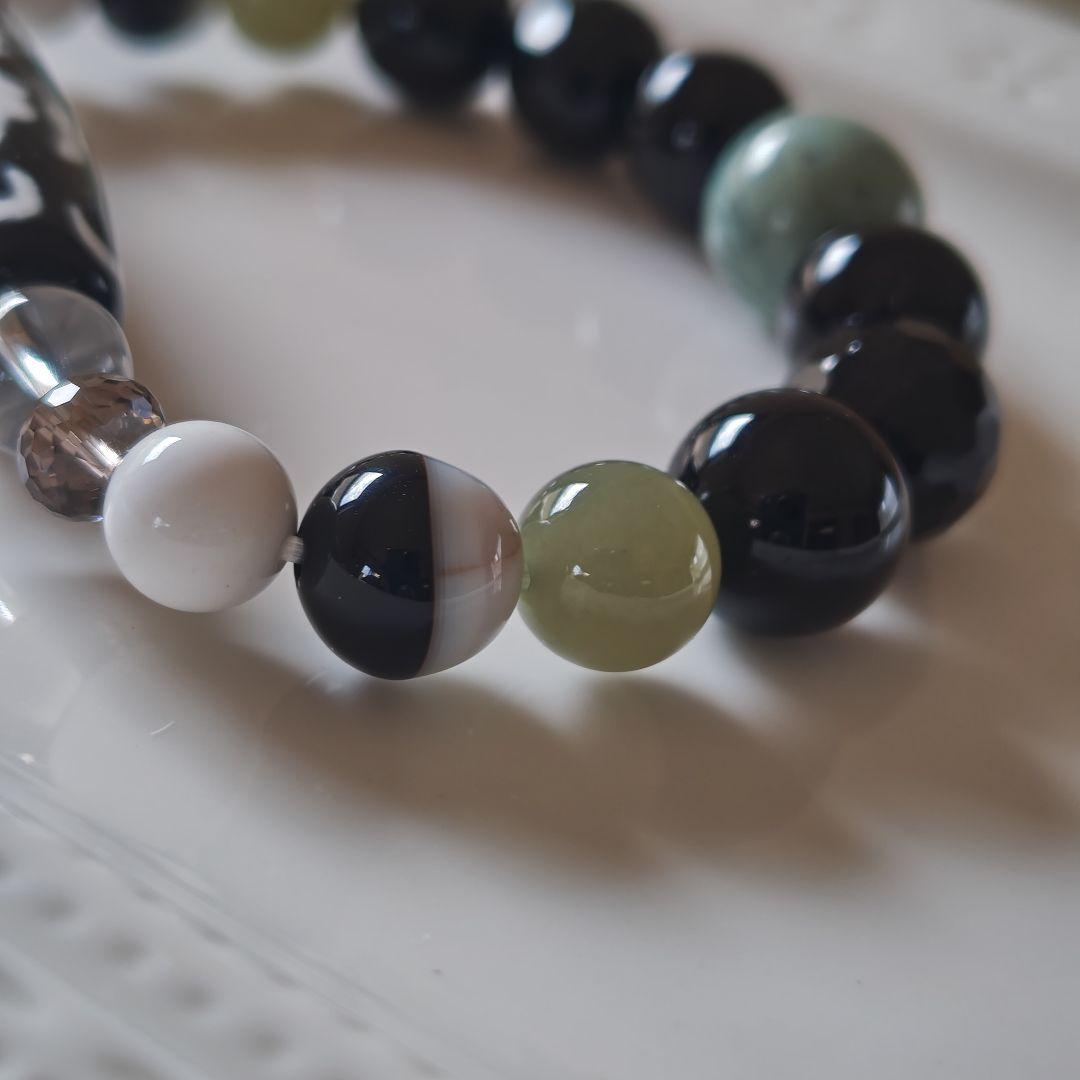 新作♡如意蓮花天珠、日高翡翠、水晶白蛇彫り、モリオン、和田玉、天然ホワイトオニキ