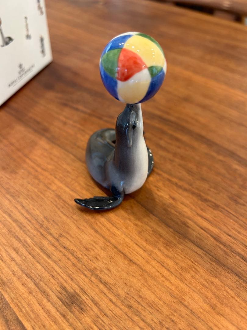 ロイヤルコペンハーゲン　ミニサーカスコレクション　フィギュリン　アシカとボール