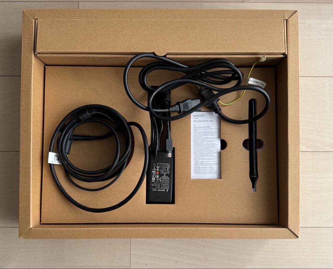 WACOM Cintiq 16 FHD DTK1660K0D液晶タブレット