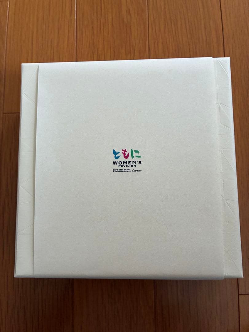 【非売品】大阪関西万博 ウーマンズパビリオン ノベルティ 安藤由香氏作　皿