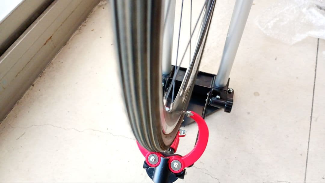 グラベルキングSK 700x26C クリンチャー10sホイールスプロケ付き