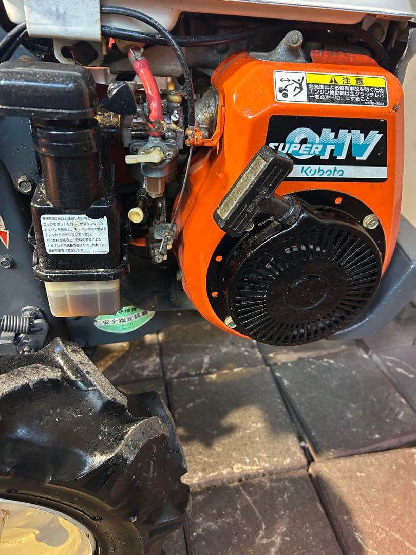 引き取り希望です。中古実働整備済【耕運機　クボタTR70】逆転耕運付/6.2馬力