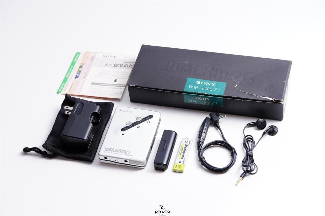 SONY WALKMAN 名機 カセットウォークマン WM-EX677 シルバー