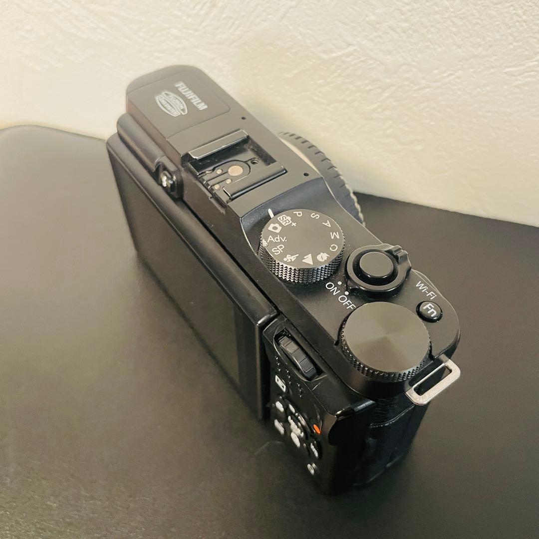 FUJIFILM X-M1 Body Black Set 充電器& ケーブル付き