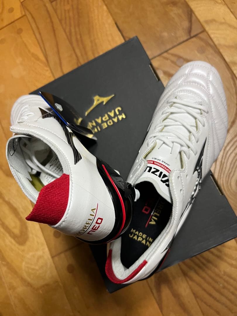 新品　最終在庫　大特価　ミズノ　モレリア NEO 3 JAPAN MIX 26