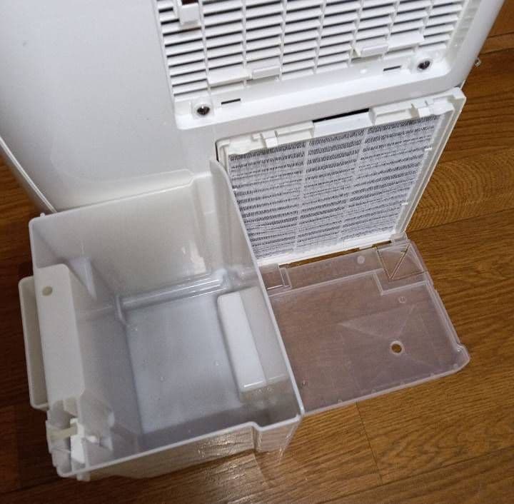 あ*君様 CORONA【美品】衣類乾燥除湿機。2020製。