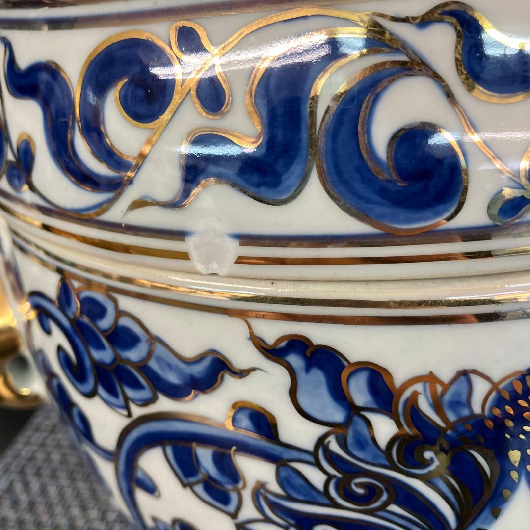 有田焼　飾壺　金装飾　一部掛け有