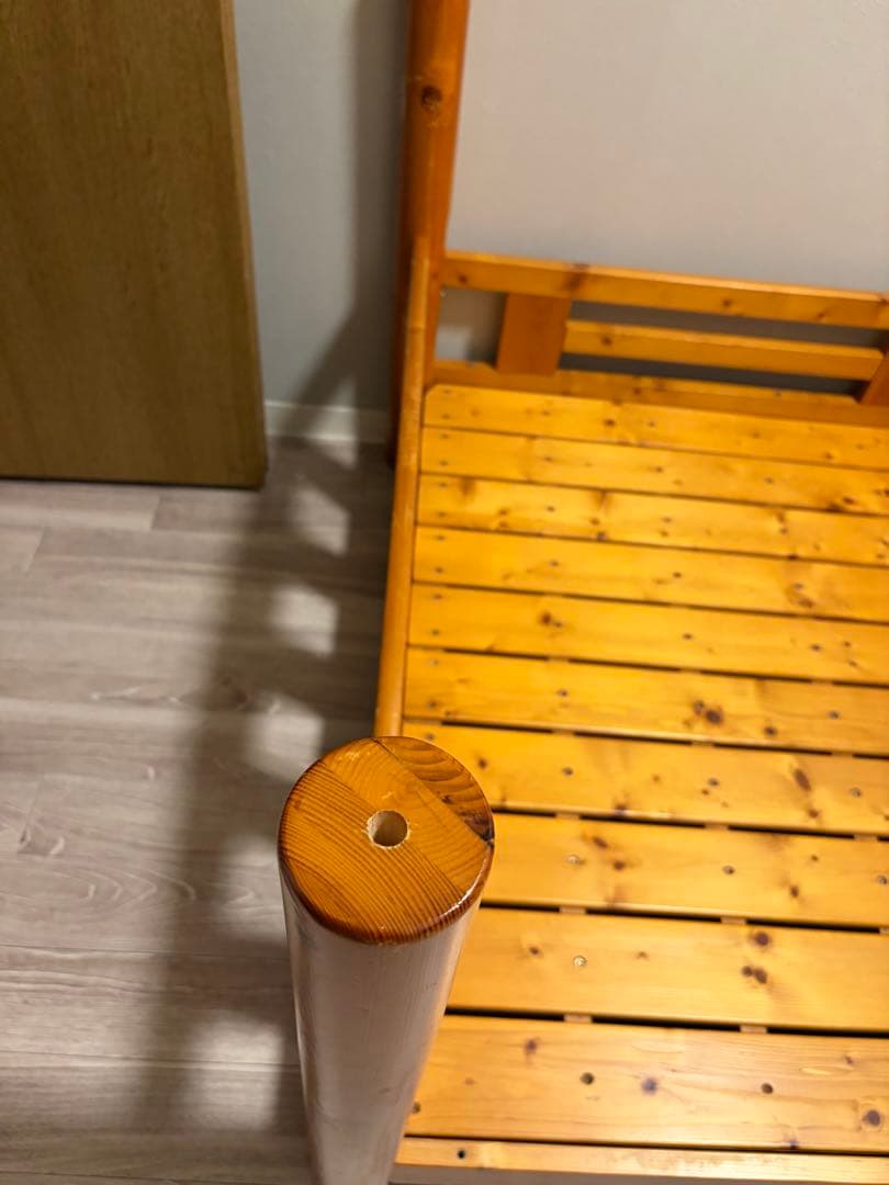 木製シングルベッドフレーム