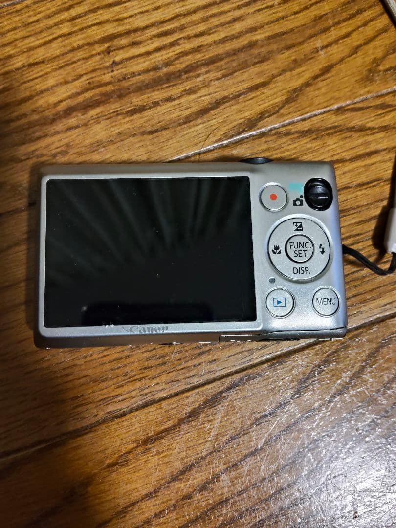 Canon IXY410F コンパクトデジタルカメラ 本体と充電器