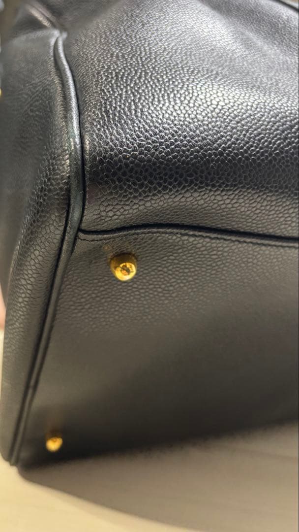 CHANEL ブラックレザーボストンバッグ