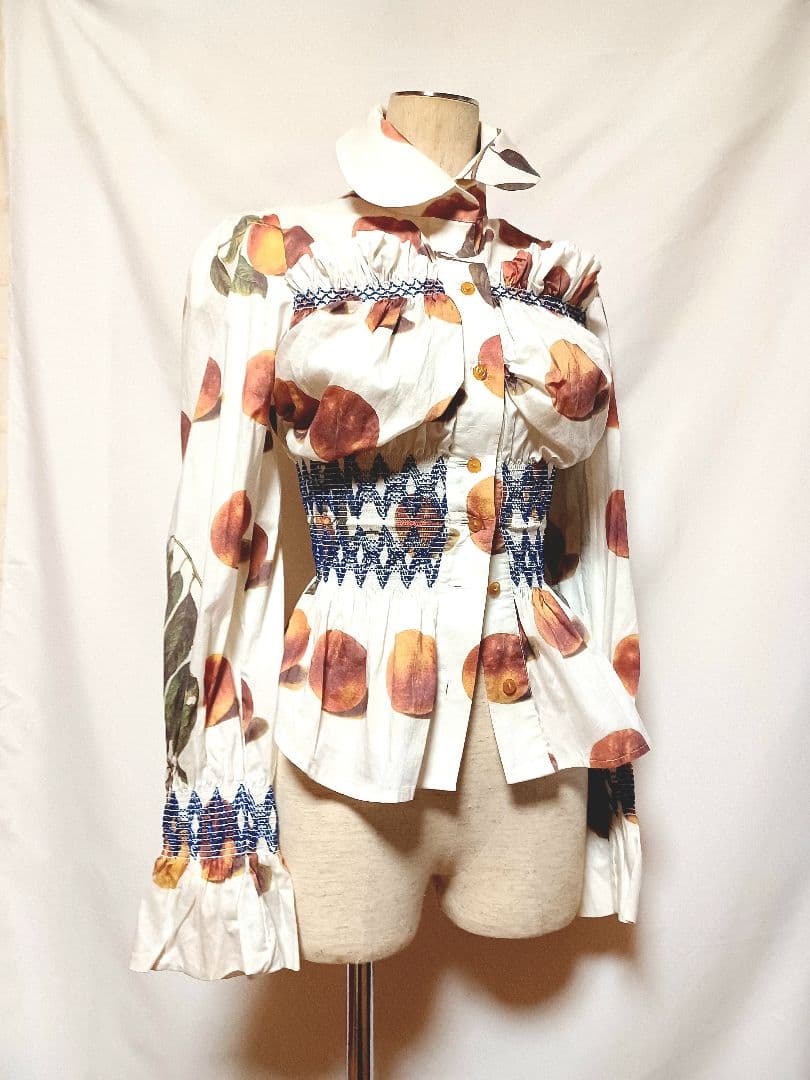 ヴィヴィアンウエストウッド　1997コレクション　ピーチ柄シャーリングブラウス