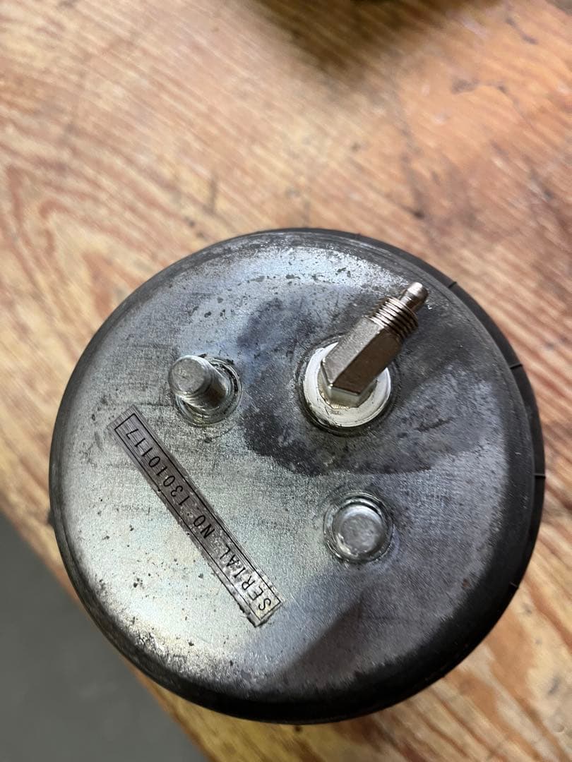 エアサス、エアバック