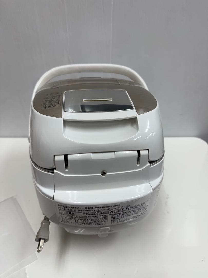 TOSHIBA 真空圧力IH炊飯器 RC-10VQK