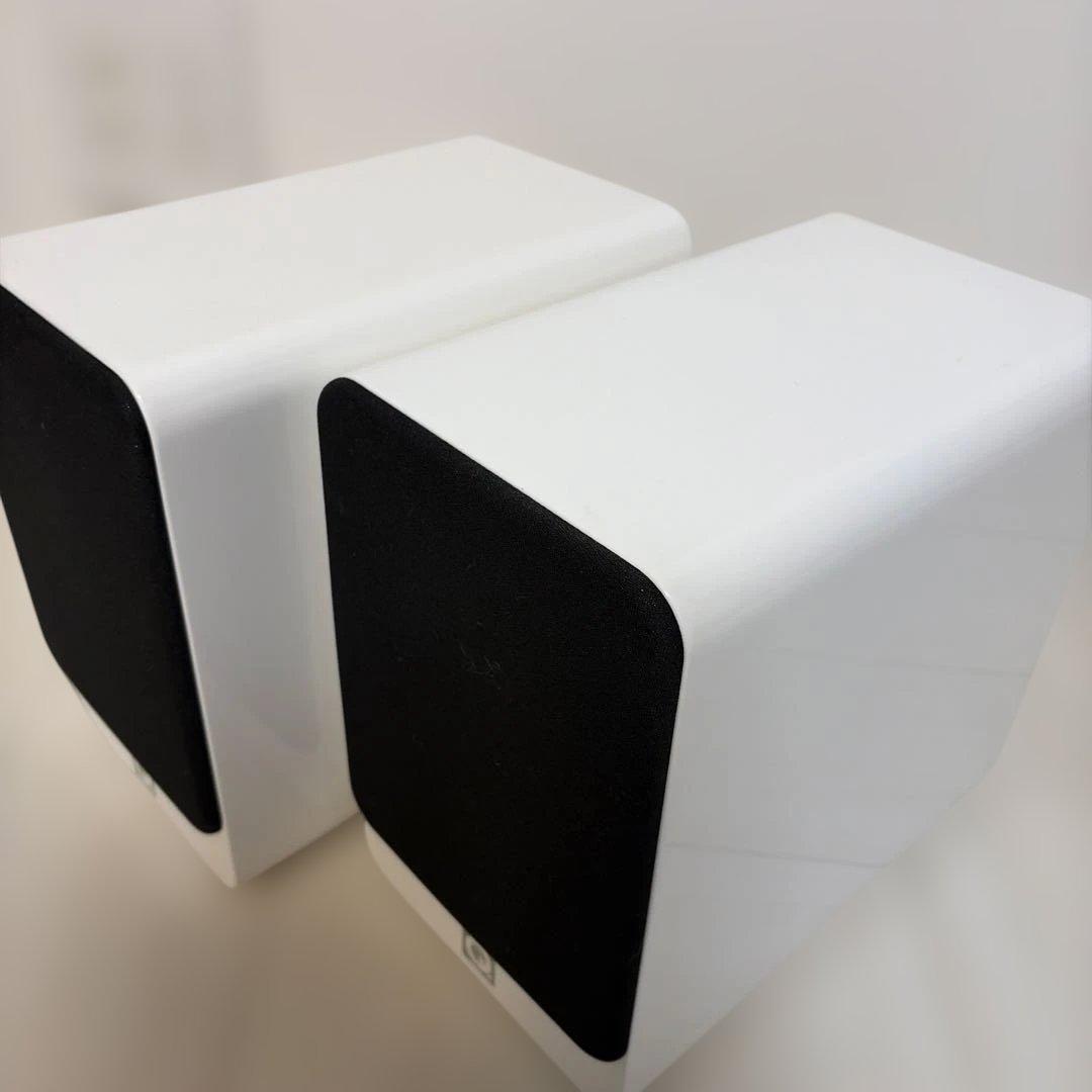 Q Acoustics 2020i スピーカー　ホワイト　傷アリ