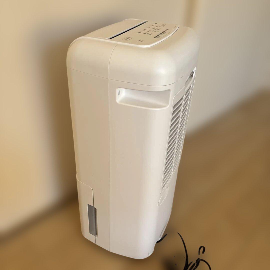 【2021年製】アイリスオーヤマ　衣類乾燥除湿機　IJC-M120-W